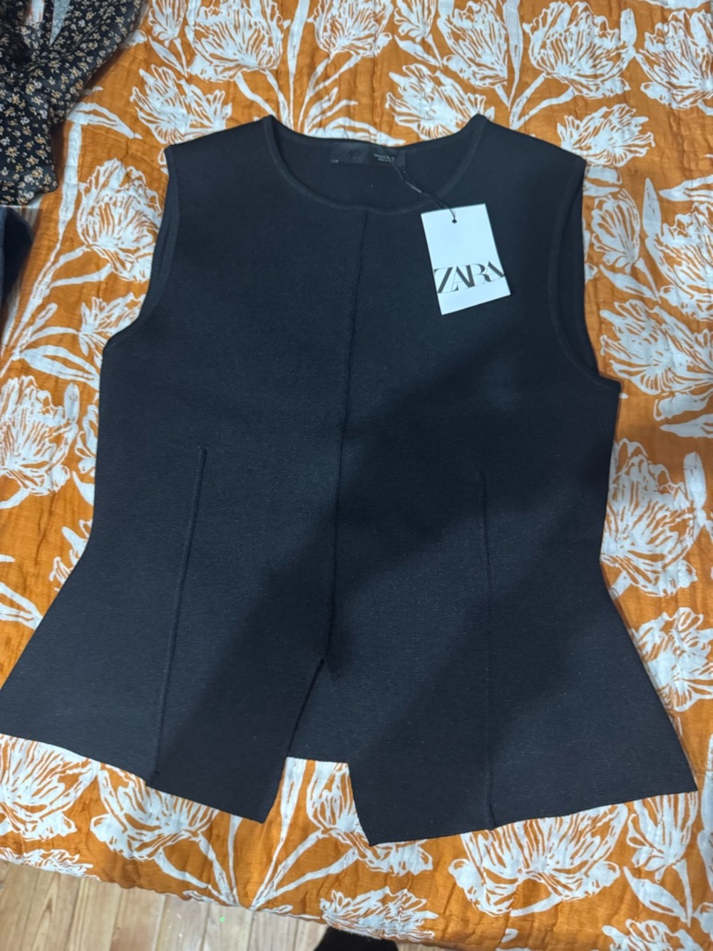 Zara Black Structured Sleeveless Tank